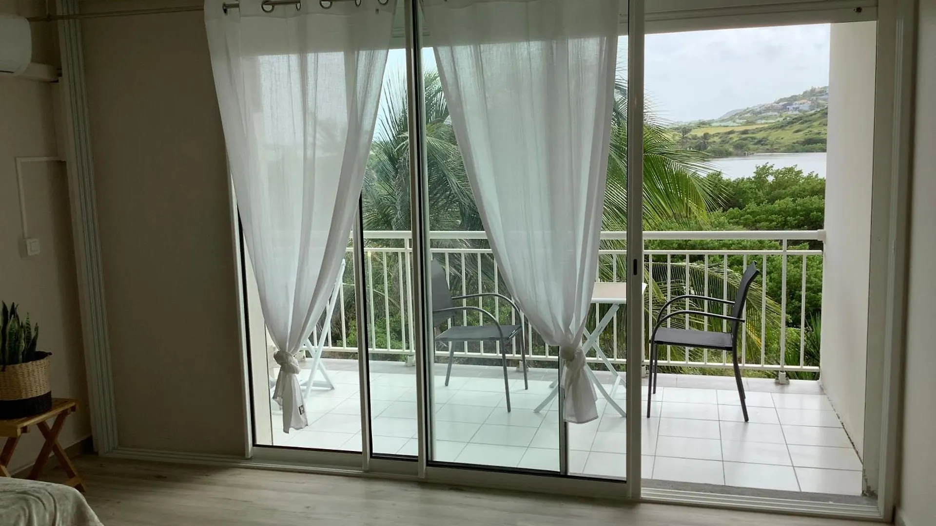 Studio 16 Vue Mer Orient Beach オリエントベイ
